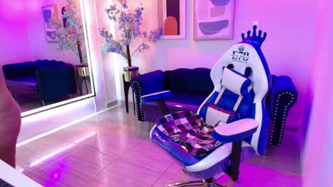 Alanna  online show from March 28, 2026, 4:01 am