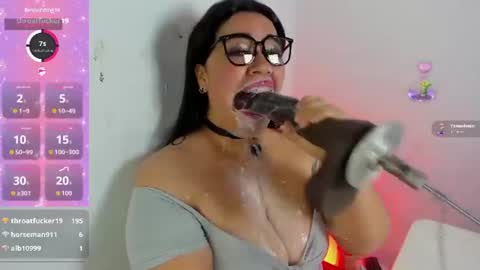 Snapshot of alanna_sloppy chatting on July 8, 2026, 5:56 am alana silver online show from July 8, 2026, 5:56 am