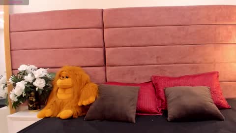 Snapshot of alannajonnes chatting on October 12, 2025, 6:40 pm Alanna Jonnes online show from October 12, 2025, 6:40 pm