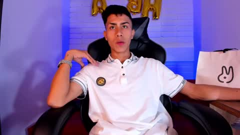 alannaughty_ online show from December 14, 2024, 11:12 pm