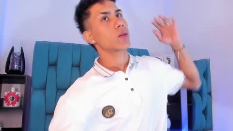 alannaughty_ online show from December 20, 2024, 8:45 pm