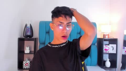 alannaughty_ online show from January 21, 2025, 3:26 am