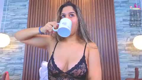Snapshot of alannavidal chatting on July 8, 2026, 1:32 am alannavidal online show from July 8, 2026, 1:32 am