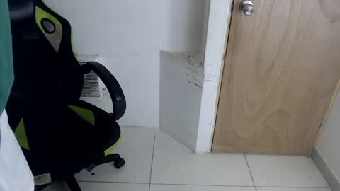 alantrickz365 online show from October 5, 2025, 5:44 pm