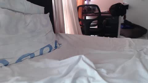 alanxxx836836 online show from January 16, 2026, 9:08 pm