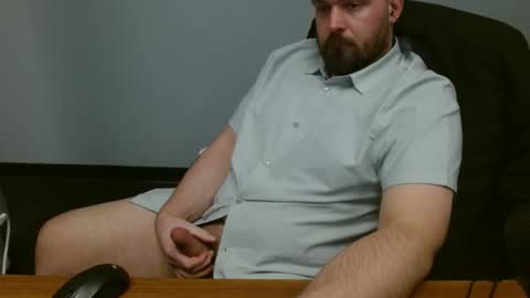 Snapshot of alaska4411 chatting on December 4, 2024, 2:31 am John online show from December 4, 2024, 2:31 am