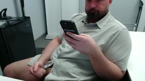 Snapshot of alaska4411 chatting on January 15, 2025, 3:00 am John online show from January 15, 2025, 3:00 am