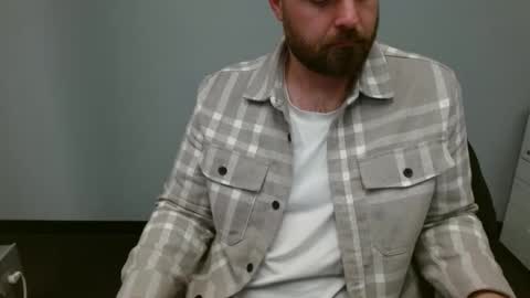 Snapshot of alaska4411 chatting on February 6, 2025, 3:16 am John online show from February 6, 2025, 3:16 am