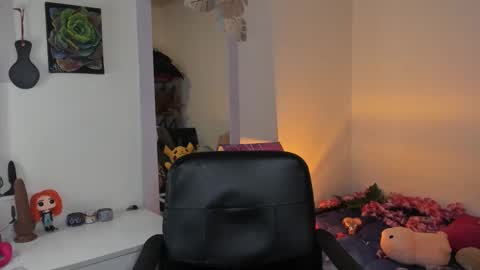 Caro online show from March 26, 2026, 4:56 pm