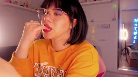 albaandthayron online show from January 22, 2025, 3:07 pm