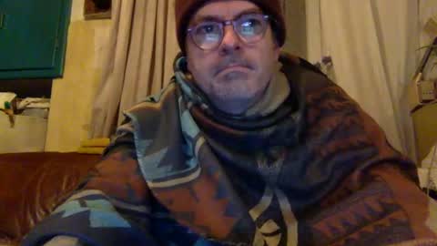 albandant online show from December 25, 2024, 10:27 pm