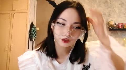 Im Katrina online show from October 26, 2025, 6:30 am