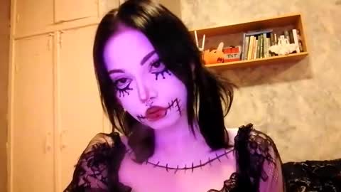 Im Katrina online show from October 29, 2025, 1:35 pm