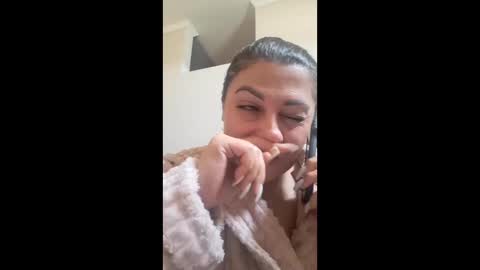 albina online show from March 3, 2026, 7:36 am