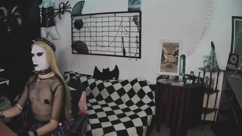 Snapshot of alchemymistic chatting on January 19, 2025, 2:57 am Mistic witch online show from January 19, 2025, 2:57 am