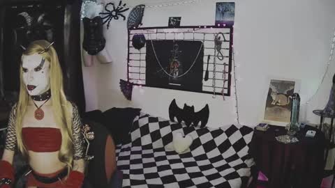 Snapshot of alchemymistic chatting on February 24, 2025, 8:25 pm Mistic witch online show from February 24, 2025, 8:25 pm