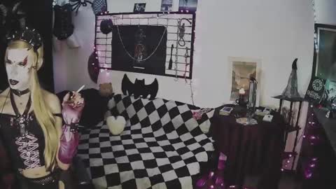 Snapshot of alchemymistic chatting on March 12, 2025, 2:41 am Mistic witch online show from March 12, 2025, 2:41 am