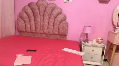 aldana_stone online show from April 14, 2026, 12:16 am