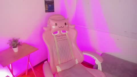 Snapshot of ale_alejandra chatting on May 14, 2026, 2:24 pm Alejandra online show from May 14, 2026, 2:24 pm