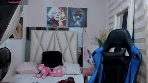 ale_noah_xxx online show from February 4, 2025, 6:25 am