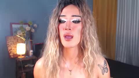 aleinacroft online show from November 18, 2025, 6:40 am