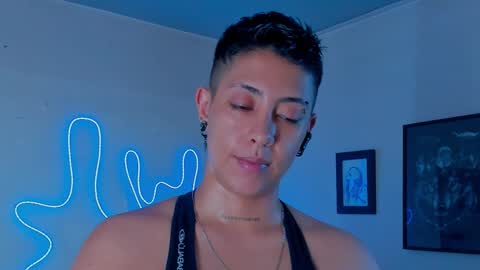 Alejandra online show from October 21, 2025, 11:27 pm