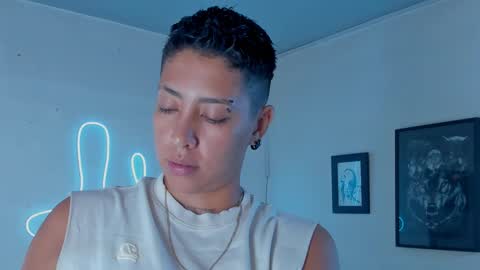 Alejandra online show from November 15, 2025, 10:48 pm