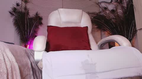 Alejandra online show from February 7, 2025, 3:23 am