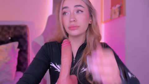   night GTM -5 online show from February 11, 2026, 5:12 am