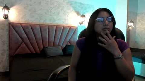 alejandra56_ online show from April 21, 2026, 6:34 pm