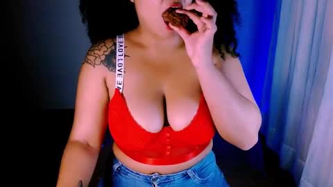 Alejandra  online show from January 29, 2025, 11:14 pm