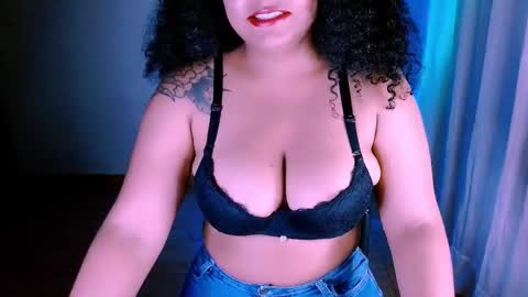 Alejandra  online show from February 19, 2025, 11:36 pm