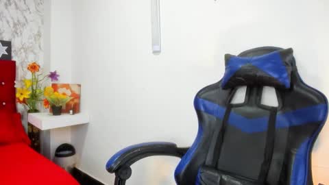ALEJANDRA JAMES online show from May 23, 2026, 12:09 pm