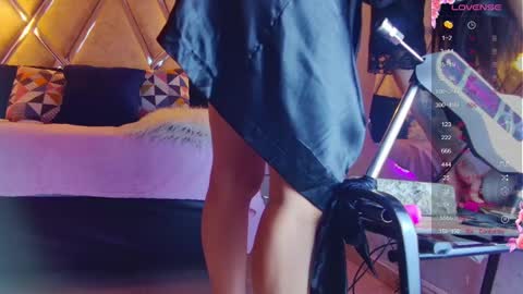 alejandra martins online show from February 4, 2025, 8:38 pm