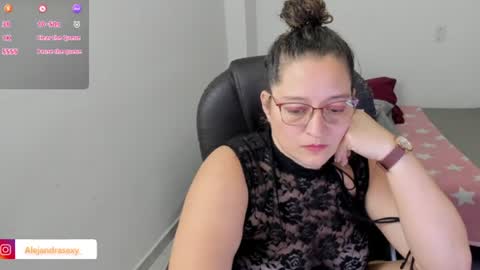 Snapshot of alejandra_milf_ chatting on July 6, 2026, 8:33 pm alejandra online show from July 6, 2026, 8:33 pm