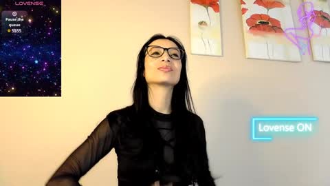 Alejandra online show from February 5, 2025, 7:29 am