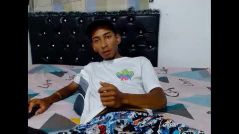 alejandrito_king online show from December 5, 2025, 2:58 pm