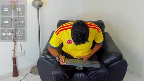 Alejandro williams online show from July 4, 2026, 8:15 pm