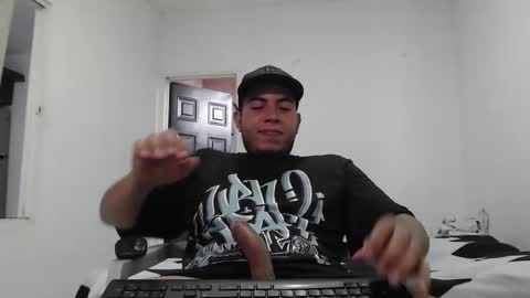 alejandrocock online show from March 8, 2025, 2:51 pm