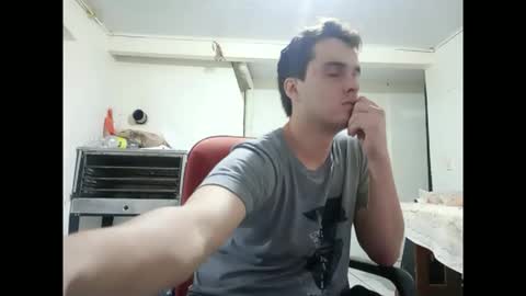 Snapshot of alejandroeema chatting on January 6, 2026, 1:42 am alejandroeema online show from January 6, 2026, 1:42 am