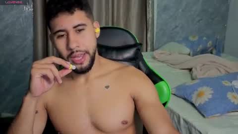 Snapshot of alejandrojf_00 chatting on July 2, 2026, 12:10 am Daiki jack online show from July 2, 2026, 12:10 am