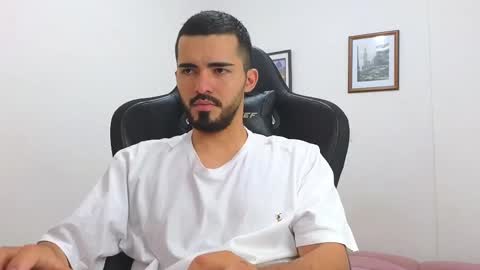 alejandroo_7 online show from March 10, 2025, 7:29 pm