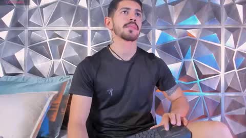 Snapshot of alejandrostorm chatting on March 3, 2026, 10:37 pm Alejo online show from March 3, 2026, 10:37 pm