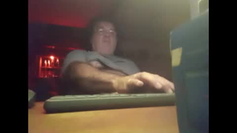 alejito16 online show from March 12, 2025, 10:26 am