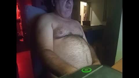 alejito16 online show from March 8, 2026, 9:02 am