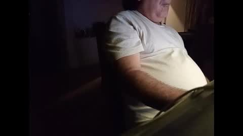 alejito16 online show from April 21, 2026, 3:24 am