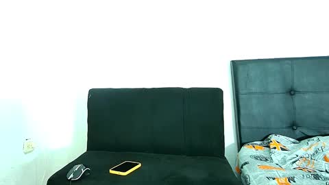 alejo_21cm online show from January 31, 2025, 10:10 am