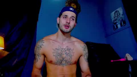 alejo_323__ online show from July 20, 2026, 3:43 am
