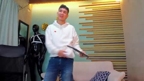 alejo_gray1 online show from December 22, 2025, 1:30 pm