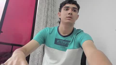 Snapshot of alejo_gray1 chatting on April 13, 2026, 10:48 pm alejo_gray1 online show from April 13, 2026, 10:48 pm